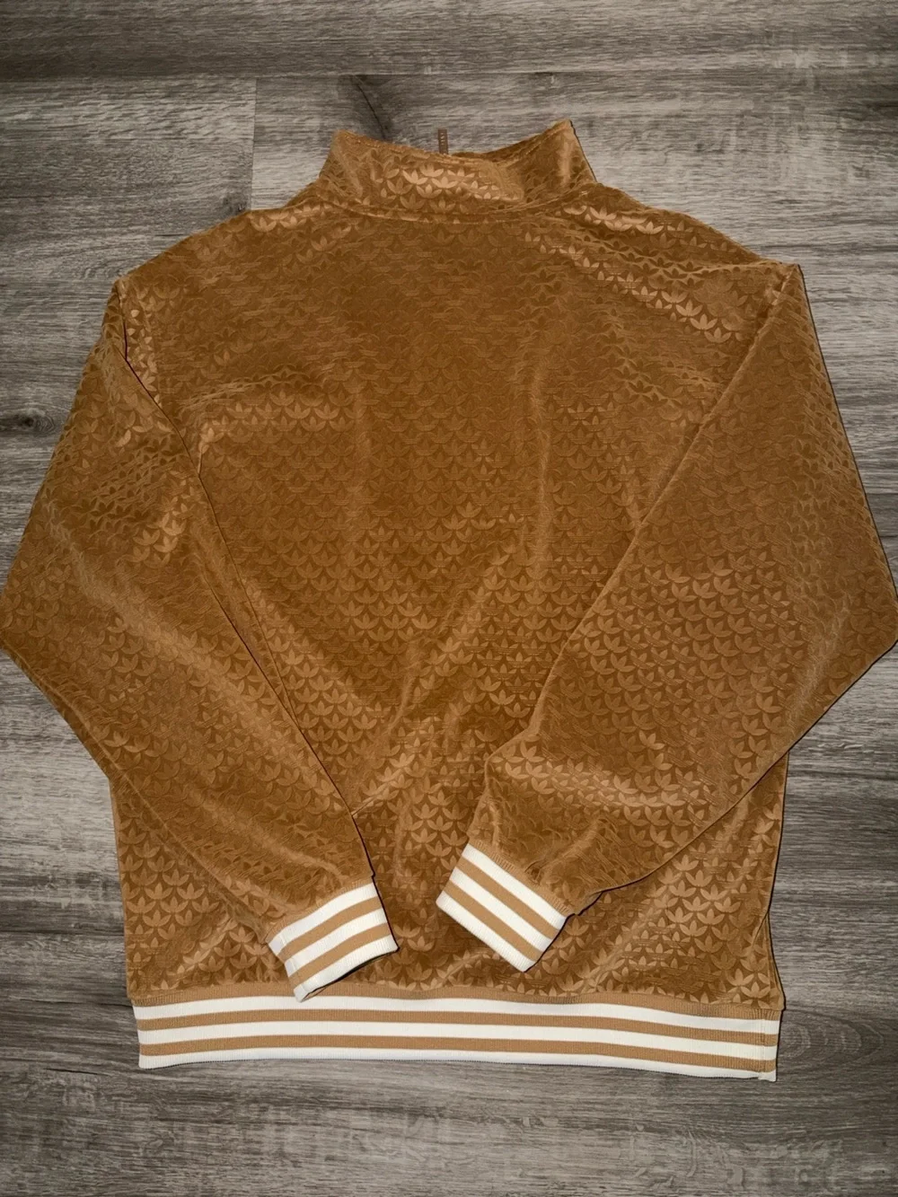 Adidas Original adicolor 70s unisex velour fleece top limited edition